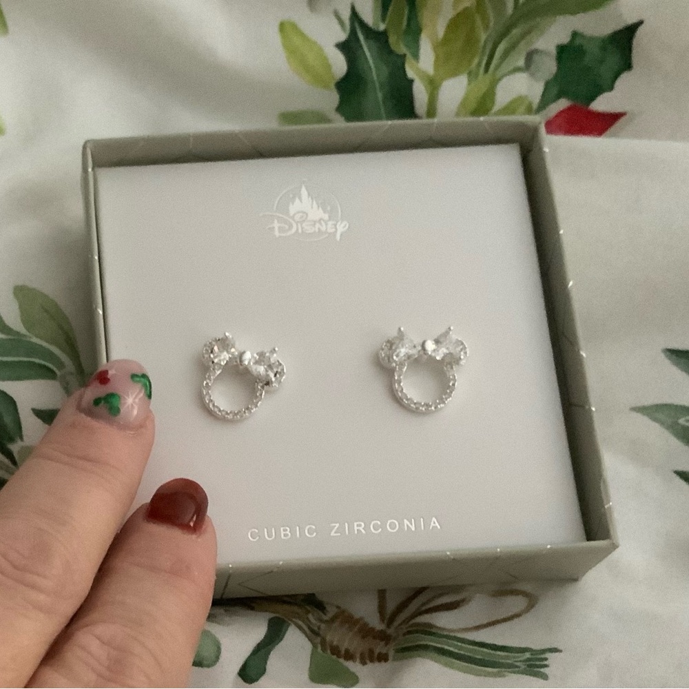 Disney Minnie Mouse sparkling Stud Earrings